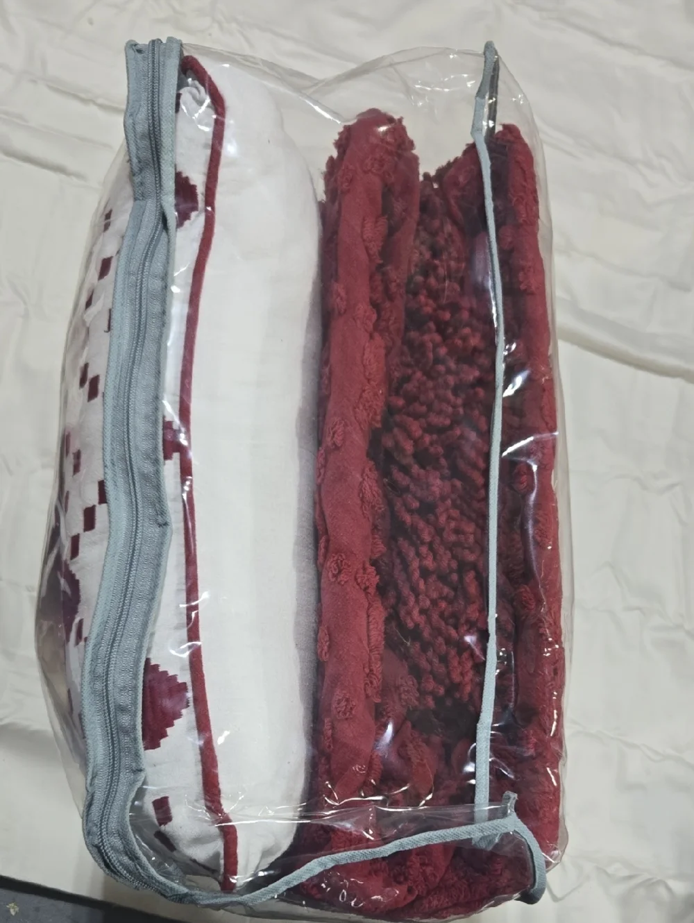 Red Crochet-Style Queen Bedspread Set - Cozy Home Bedding NEW.  JCPENNEY